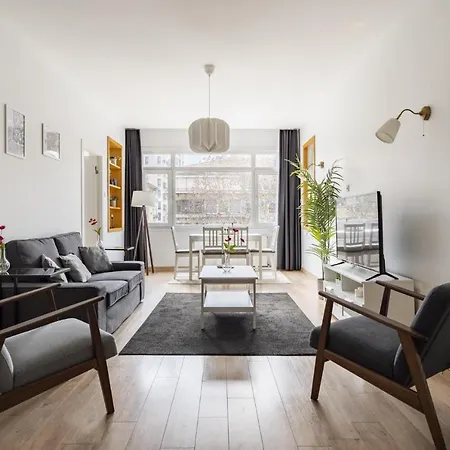 Specious And Stylish Near Bagdat Street With Excellent Location In Kadikoy Apartment Istanbul